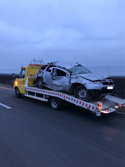 Asistenta Rutiera 24/7 / Tractari Platforma Auto Non-Stop