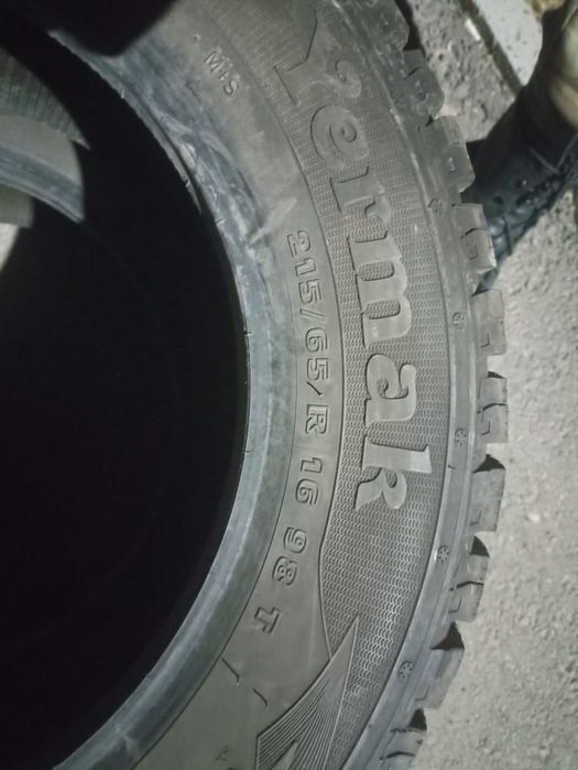 Покришка зимние R16