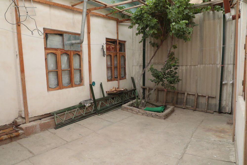 Эски шахарда ховли сотилади