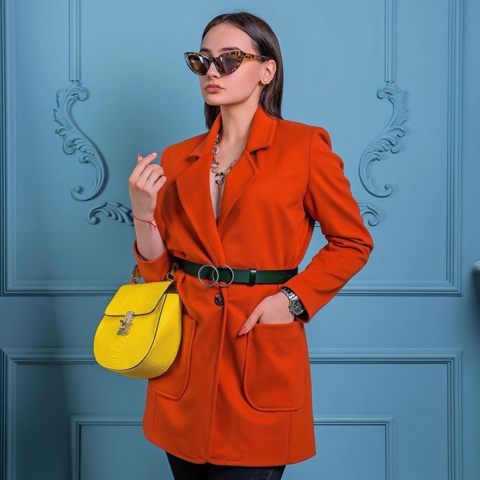 Жакет на размер м (44)