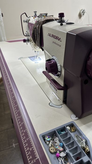 Швейная машинка Аврора