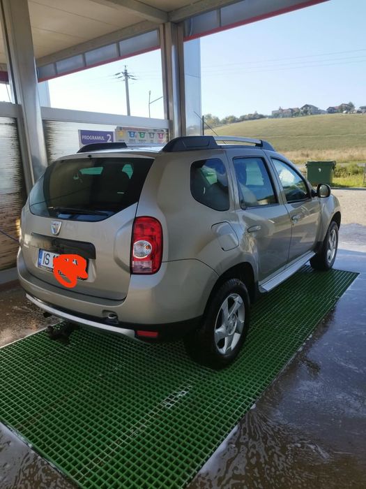 Duster 5700 Euro neg