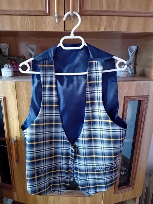 Costum bărbați purtat o singura data