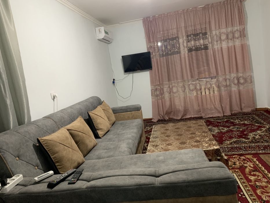 Kunlik kvartira чистая есть wifi для командированных и приезжих