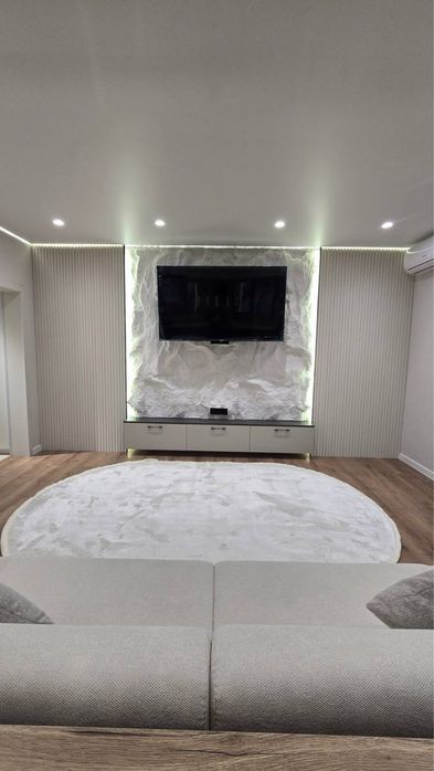 Улица Саид Барака 2в3 комнатная / 3 этаж с новым ремонтом. Ор-р ГУВД