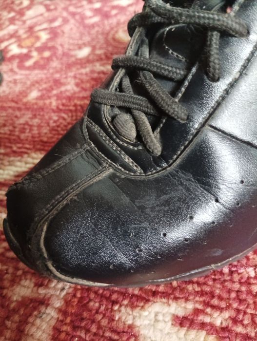 Кроссовки на 34 размер.Nike оригинал.100% кожа.