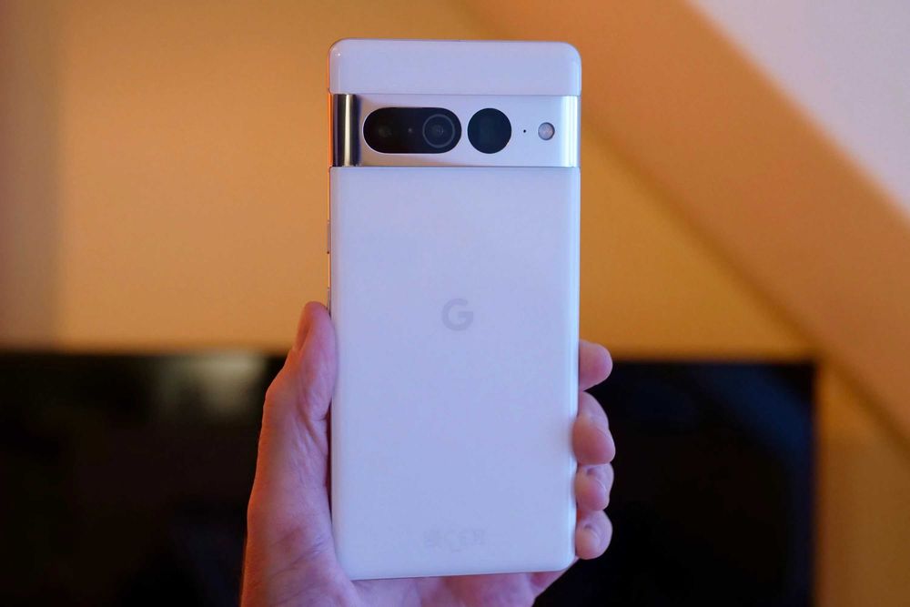 Google Pixel 7 Pro 12/512 Белый