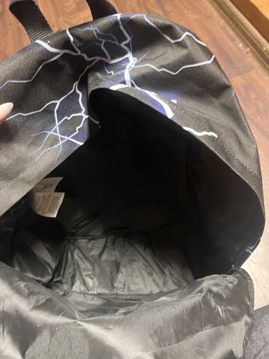 Чисто нова раница