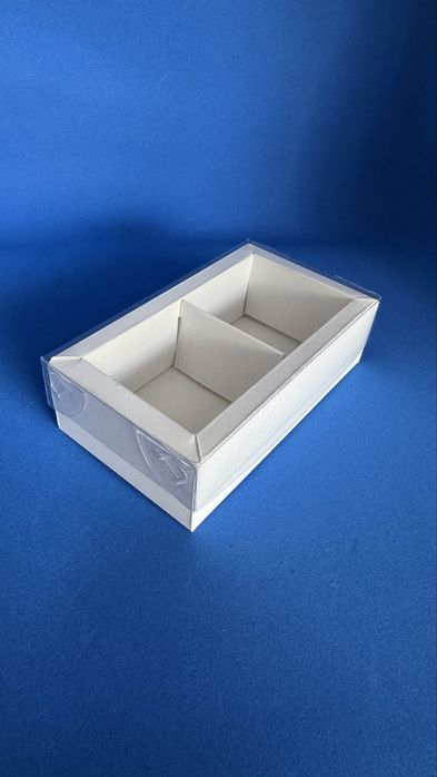 Коробки для шоколада (бонбоньерки)
