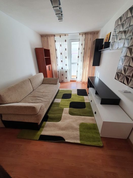 Vand apartament 2 camere Shopping City