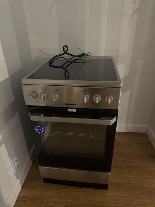 Плита Hansa.  Новая