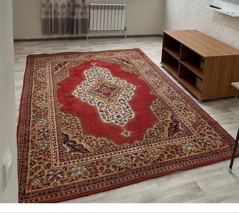 Продается ковер 3 штук