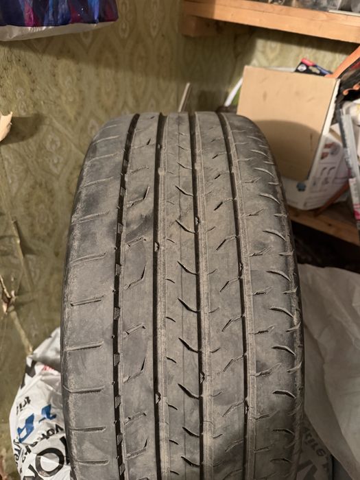 Летняя резина 235/45/18 Continental