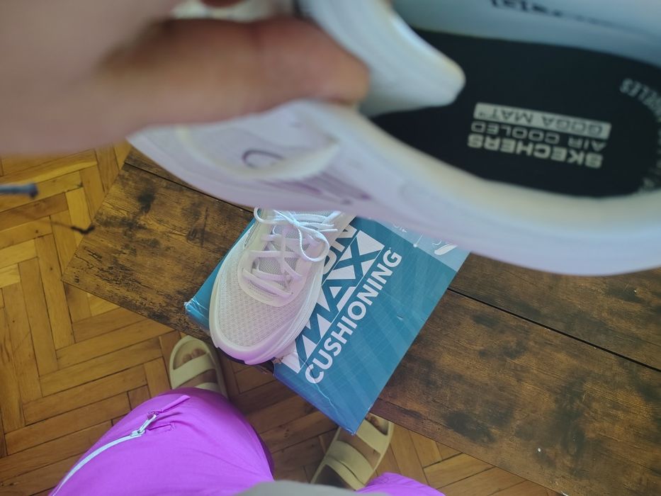 Skechers 39 номер нови