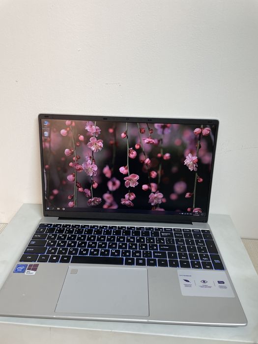Ноутбук Yami Celeron 512gb ram 16gb