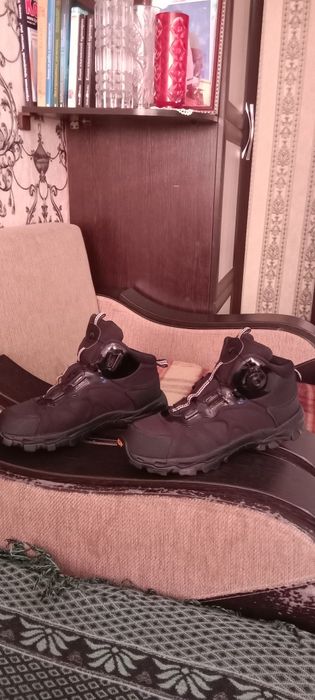 Тактические ботинки. Черные на струне