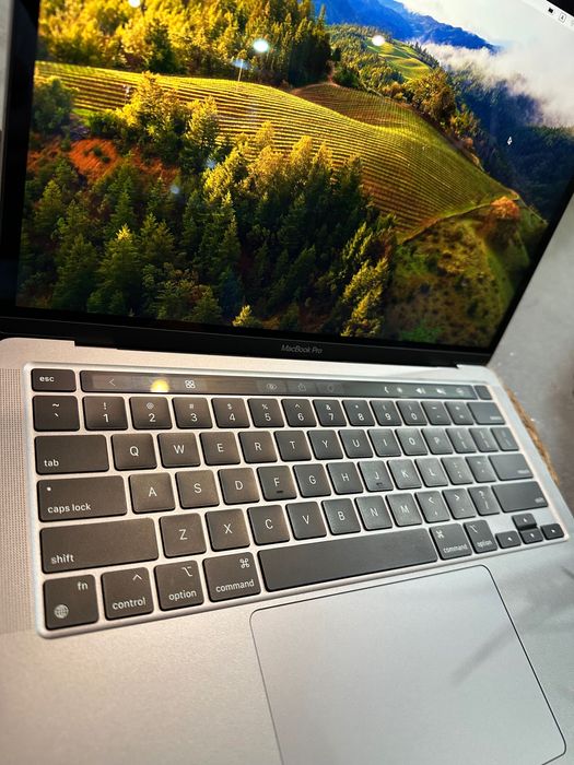 MacBook Pro 13.3 M2 8/512