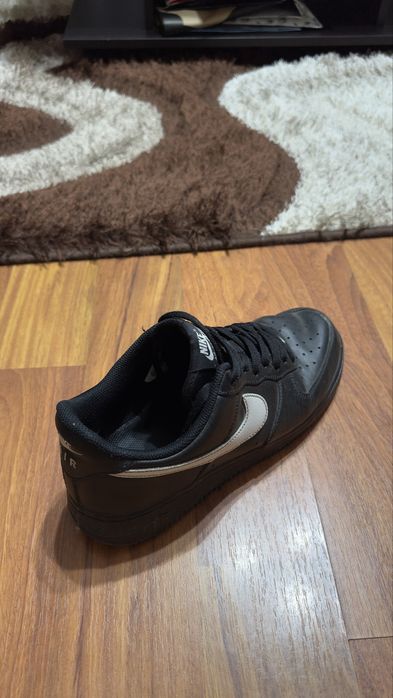 Adidasi Nike Air Force