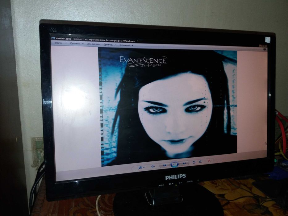 Мониторы 20 дюймов  hp lg samsung