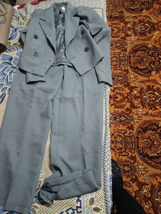 продам брючный костюм