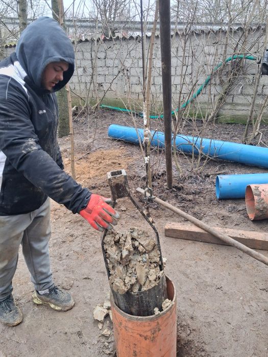 Executăm foraje fântâni.