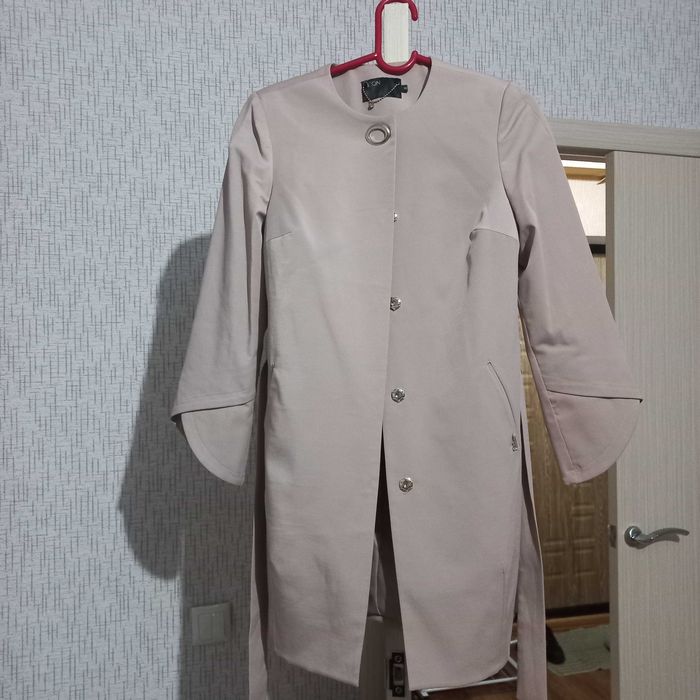 Продам женский тренч