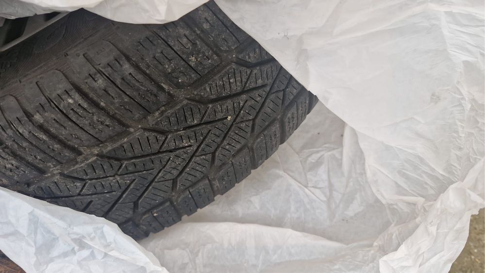 Jante tabla cauciucuri iarna 195 65 15