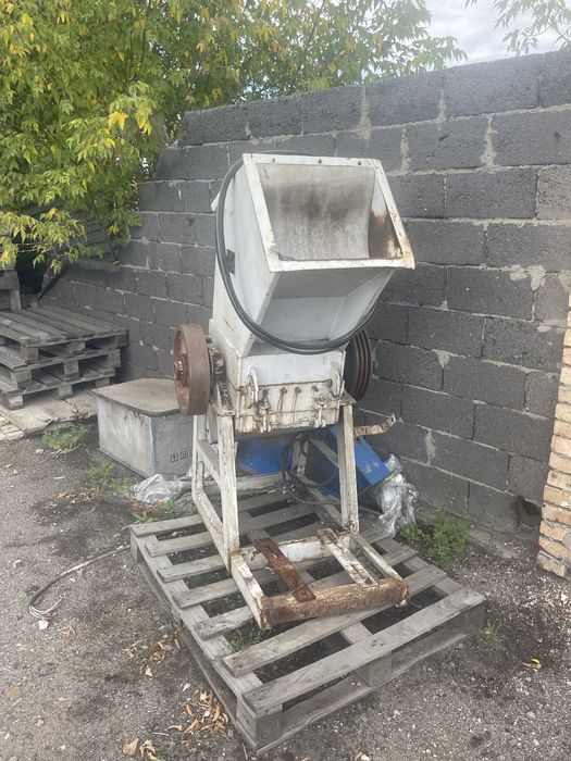 Дробилка для пластика