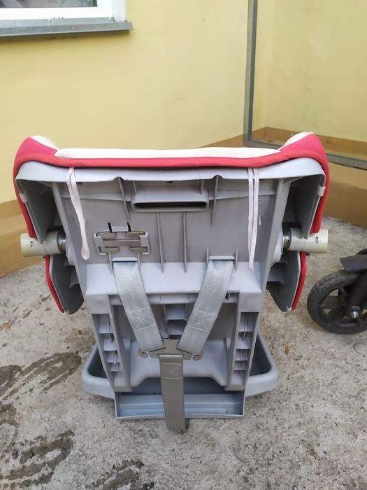 Продам автокресло