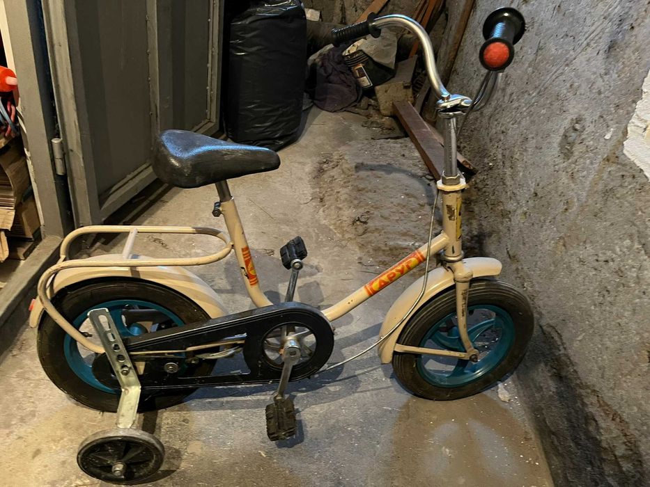 Продавам два броя детски велосипеда