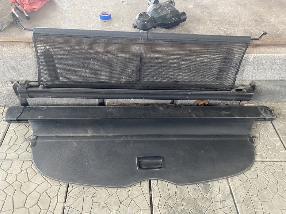 Шторка на багажник