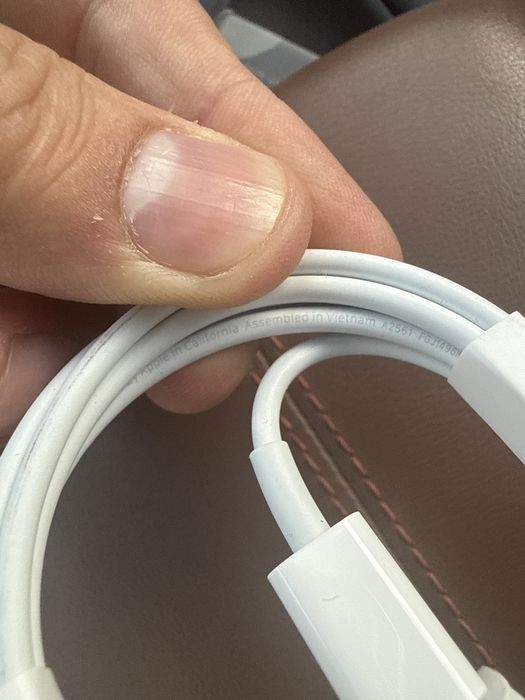Kabel Type c & lighting (iphone 13 pro)