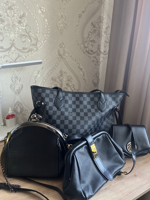 Отдам все сумки за 3тыс