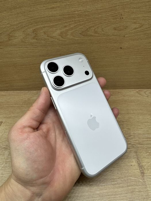 iPhone 17 PRO 256Gb Alb white 100% battery life