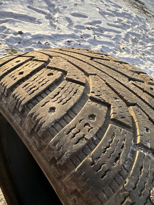 Продаю пакрышка зимни