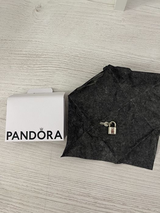 Шарм pandora замок