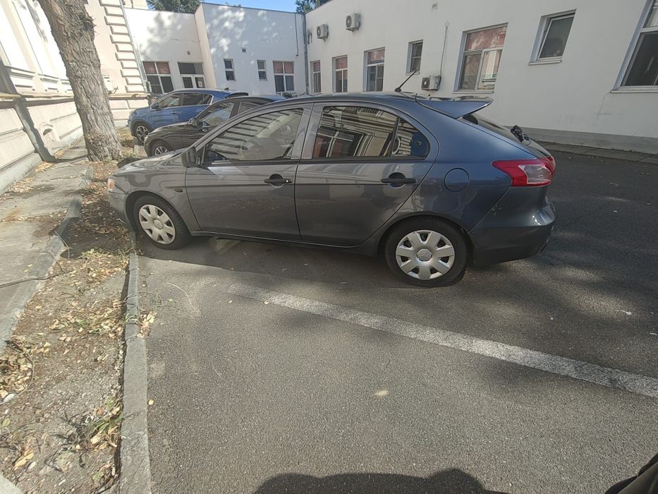 MITSUBISHI Lancer 2011 — imagine 4