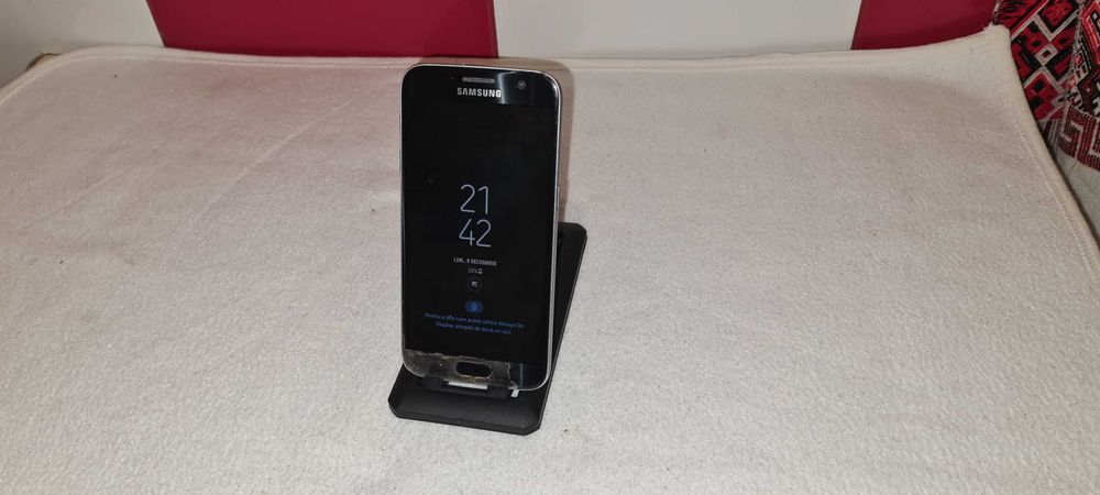 Samsung S 7 = 180 lei