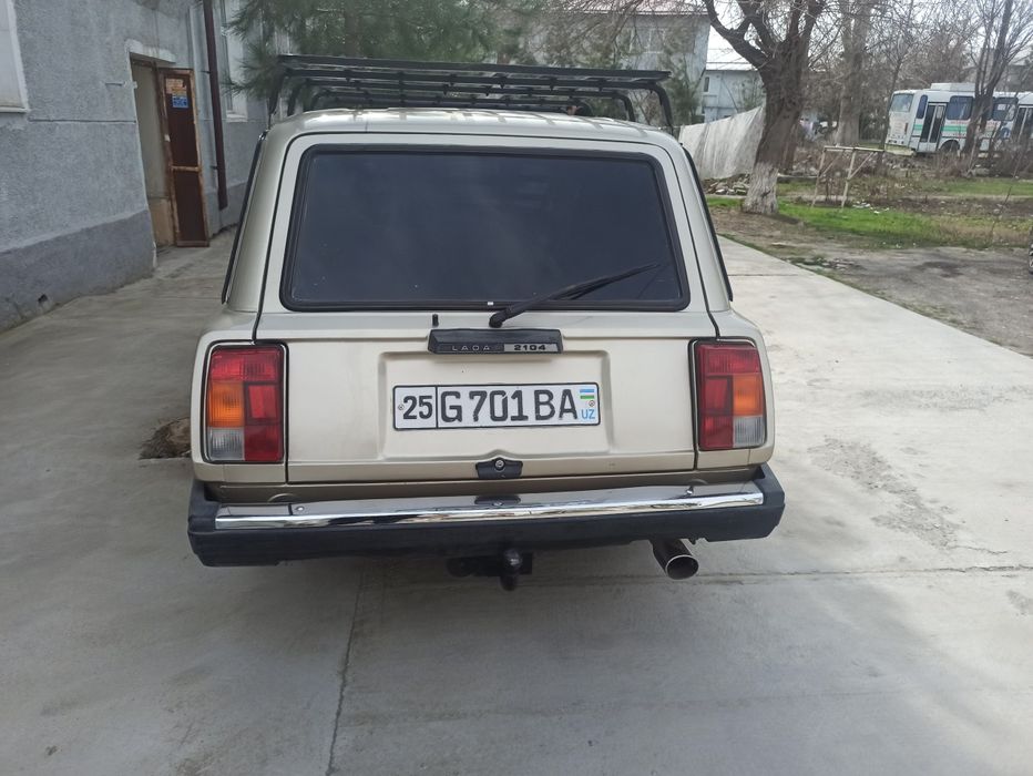 Jiguli 2104 sotiladi