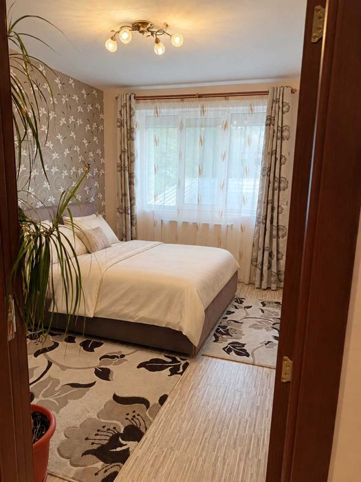 Apartament de inchiriat cu 3 camere, langa Vivo