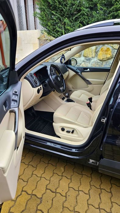 Vw Tiguan 2.0 D E 5 [Bi Xenon , Park Asist , Dynaudio]EXTRA FUL