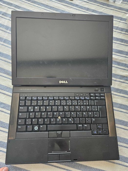 Лаптоп Dell Latitude E6410 (може и на части)