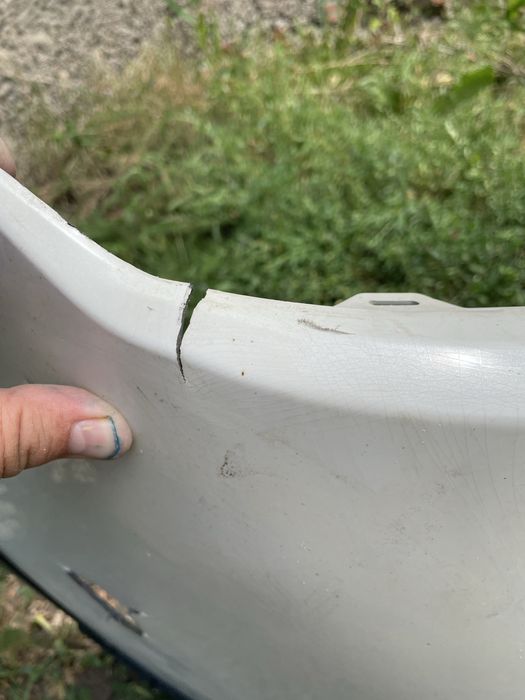 Продам передний бампер Subaru Forester 2022 г.в.