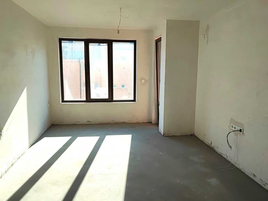 Продава се Тристаен апартамент в Велико Търново, Център - 103 кв.м за 1164 €/кв.м - Снимка #1