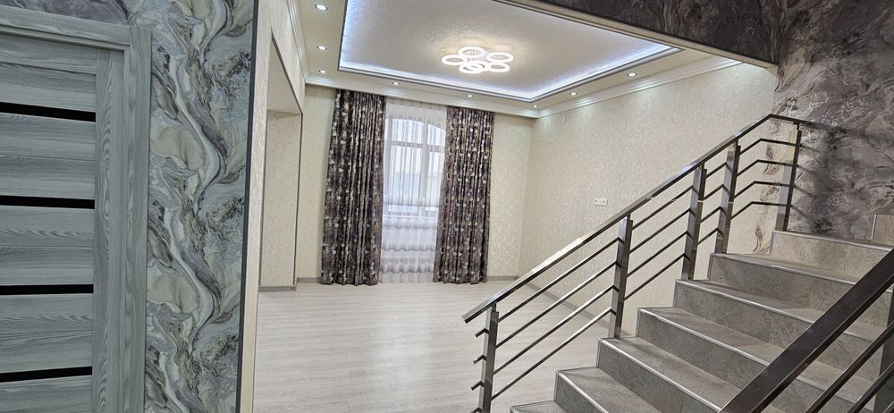 Kvartera sotiladi srochne ajoyib lakatsyada joylashgan