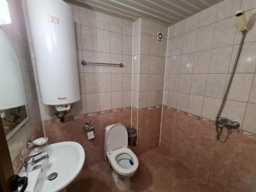 Продава се Ателие в Бургас, Център - 48 кв.м за 900 €/кв.м - Снимка #2