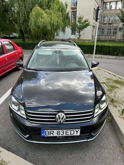 VOLKSWAGEN Passat 2012