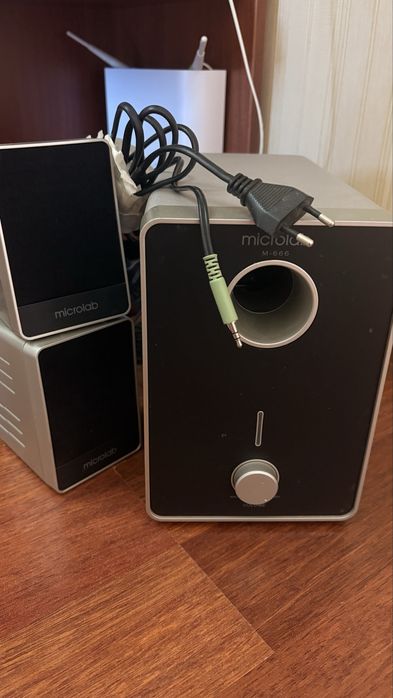 Продам Микролаб - Microlab M-666