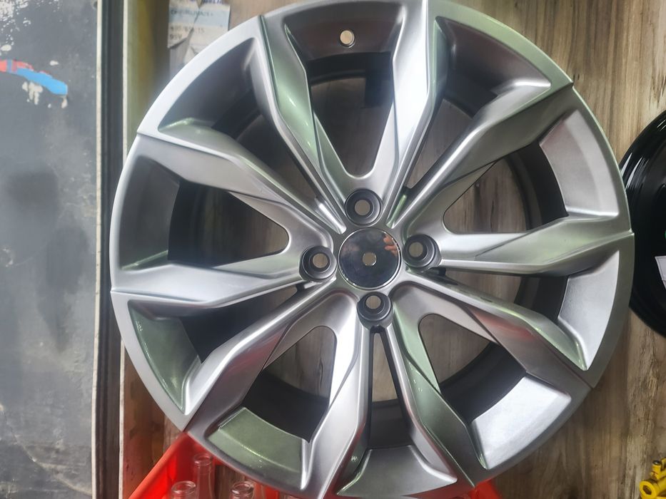 Yangi Premer  R17 saka sotiladi