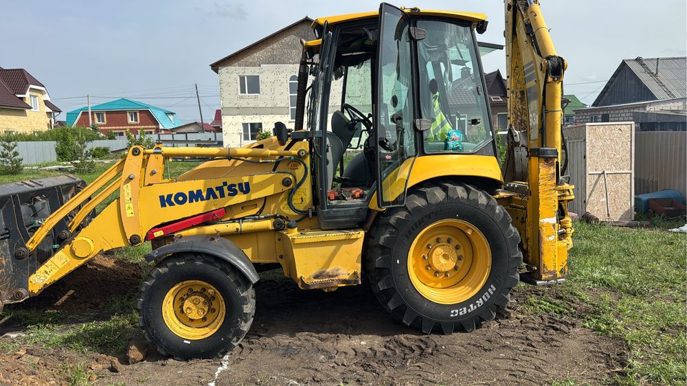 Эксковатор погрузчик 3в1